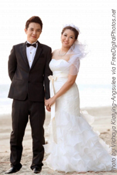 summer-wedding-couple